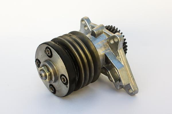 236НЕ-1308011-Е2 привод вентилятора (3-ёх ручьевой шкив, корпус н/о)